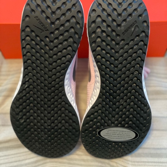 Nike Revolution 5 (GS) - Picture 6 of 6